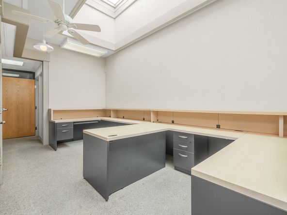 Professional Office Space Located Off Shaw Ave: 1241 E Shaw Ave, Fresno, CA 93710